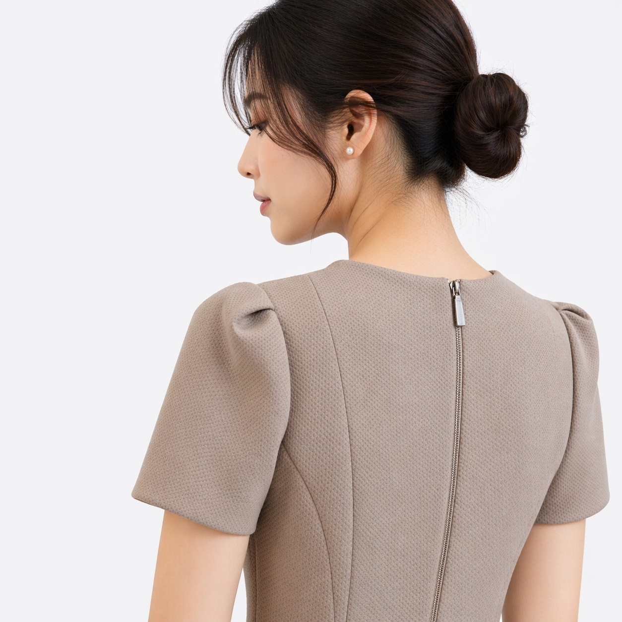 Calvin Klein - Scuba Short Sleeve Oyster Dress - Image 3