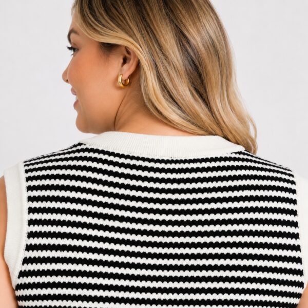 Adrianna Papell - Ivory-Black Sleeveless Sweater Vest - Image 4