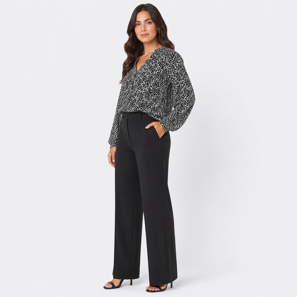 Vince Camuto - Lucent White V-neck Long Sleeve Blouse - Image 6