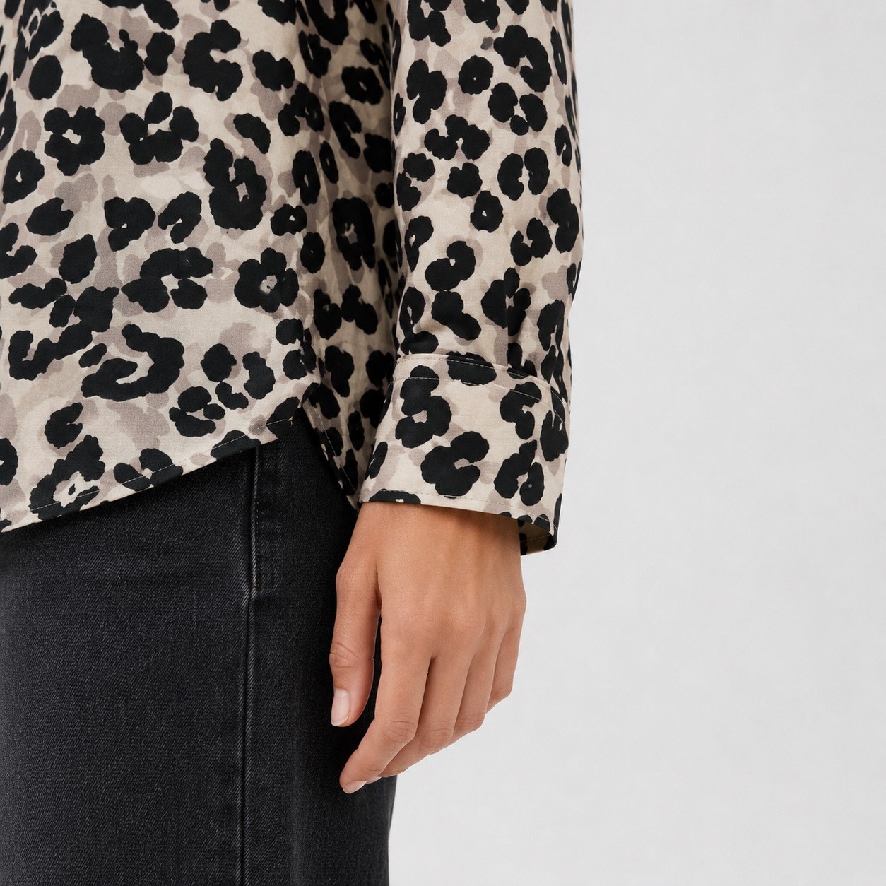 DKNY Jeans - Cheetah-Print Button Down Shirt - Image 3
